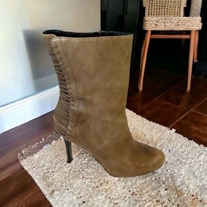 Cole Haan Maria Sharapova Nike Air Euphemia Tan Lace Back Leather Ankle Boots 8B